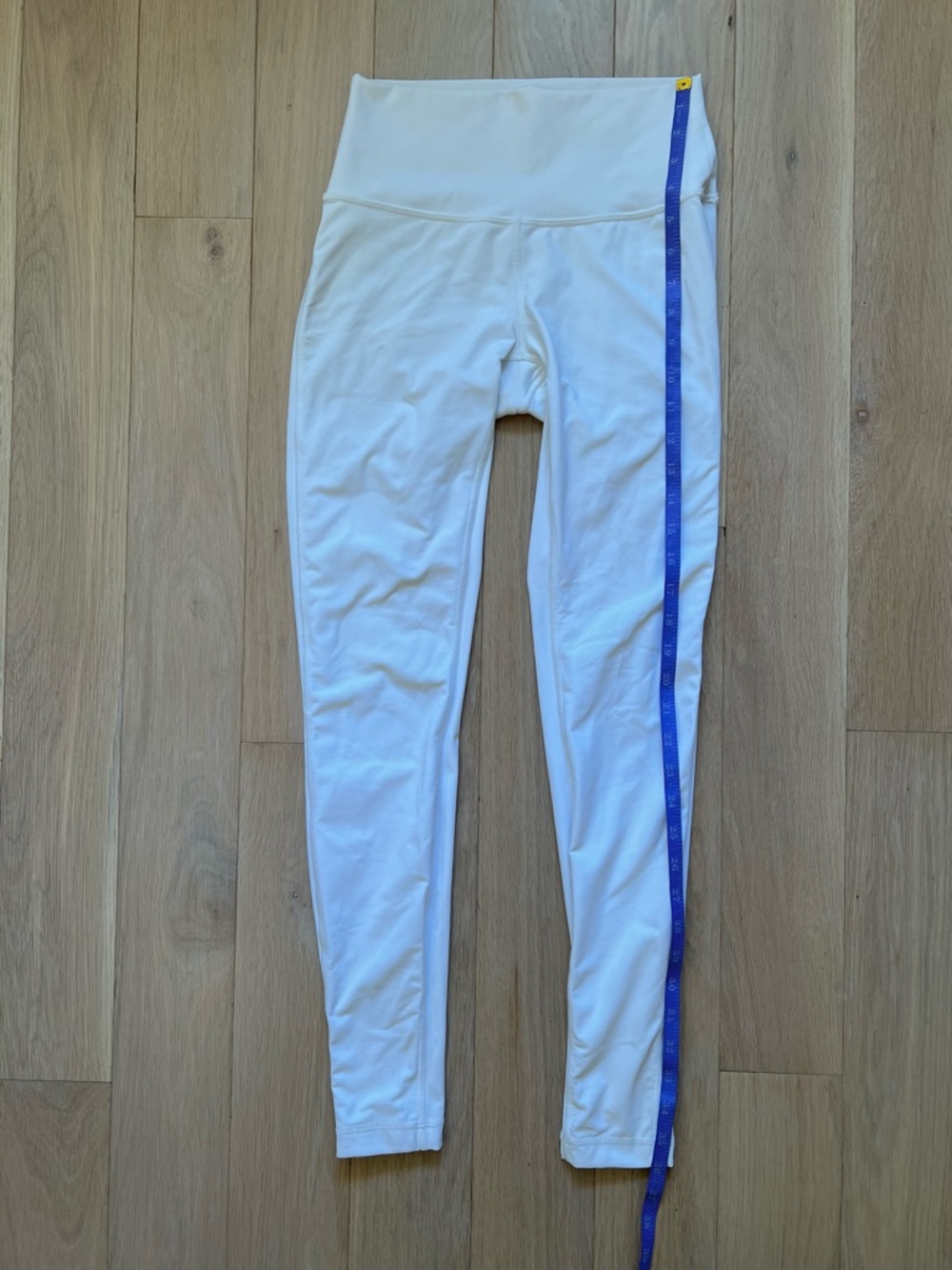 White Lululemon High-Rise Leggings Size 6 Small - Picture 11 of 12